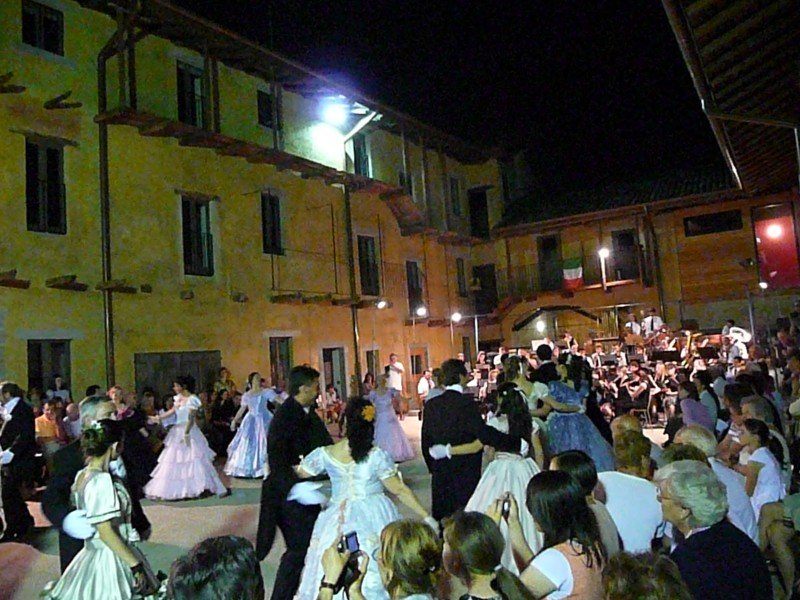 Esibizione con Filarmonica (23).jpg